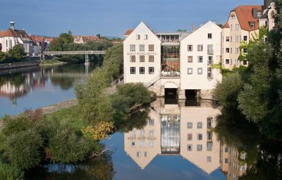 Sorat_Insel-Hotel-Regensburg-Aussenansicht